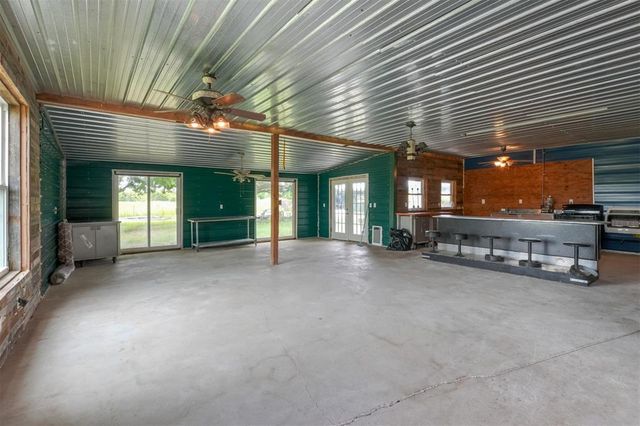 15606 Econtuchka Road, Earlsboro, OK 74840