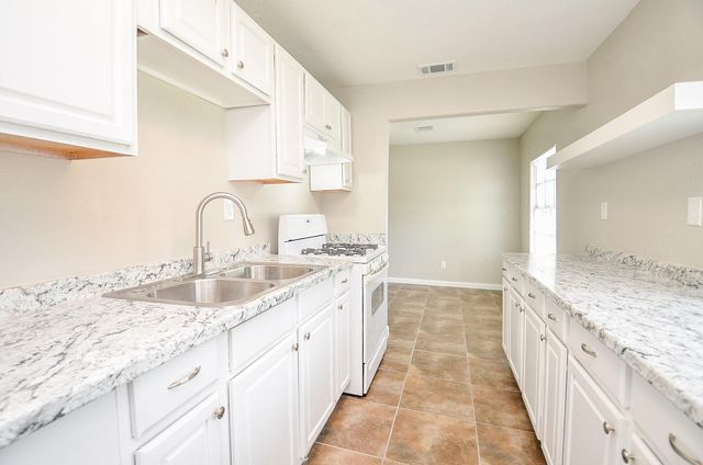 2110 Pickerton Drive, Pasadena, TX 77536