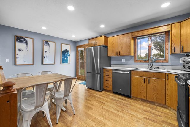 2324 8TH ST NW, Minot, ND 58703