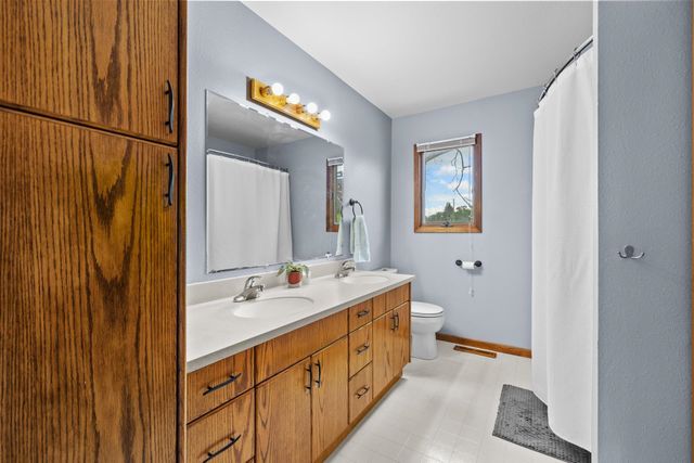 2324 8TH ST NW, Minot, ND 58703