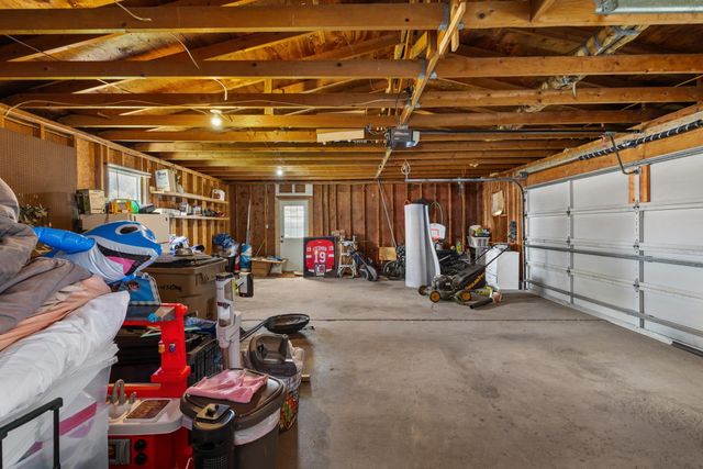 2324 8TH ST NW, Minot, ND 58703