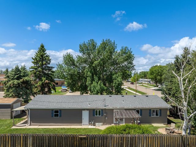 2324 8TH ST NW, Minot, ND 58703