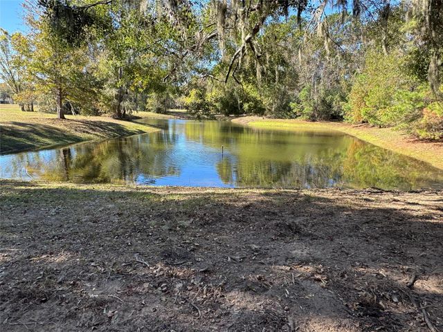 13 Robin Hood, Cleveland, TX 77327