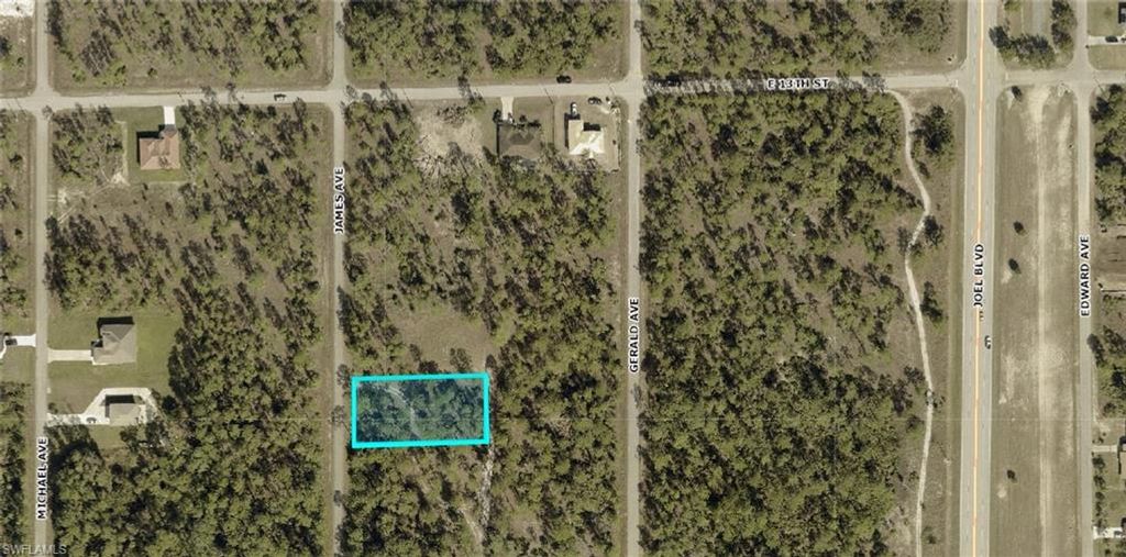 1216 James AVE, Lehigh Acres, FL 33972