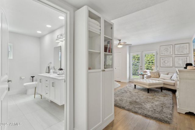 216 W Winged Foot Road, Phoenix, AZ 85023