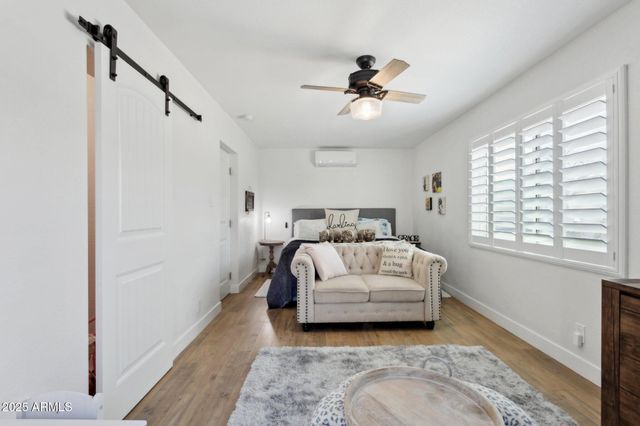 216 W Winged Foot Road, Phoenix, AZ 85023