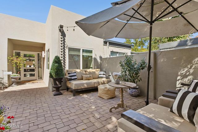 216 W Winged Foot Road, Phoenix, AZ 85023