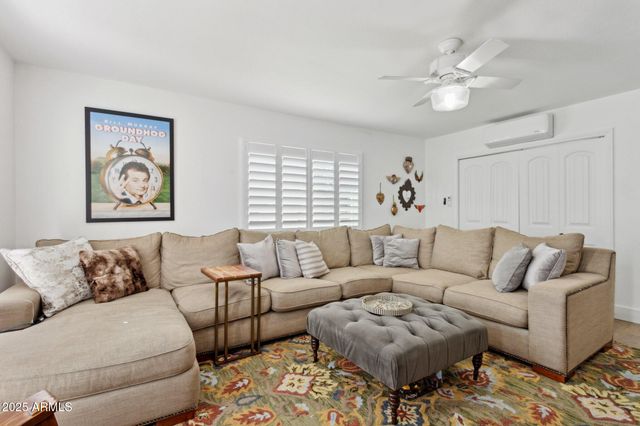 216 W Winged Foot Road, Phoenix, AZ 85023