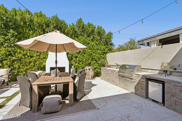 216 W Winged Foot Road, Phoenix, AZ 85023