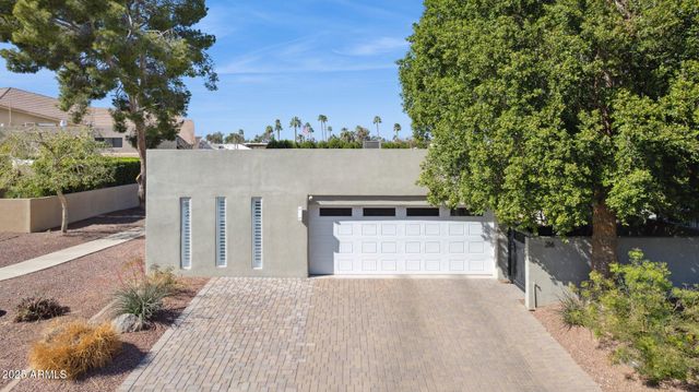 216 W Winged Foot Road, Phoenix, AZ 85023