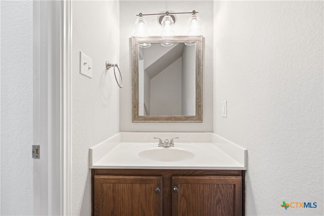 122 Mossy Rock Cove, Hutto, TX 78634