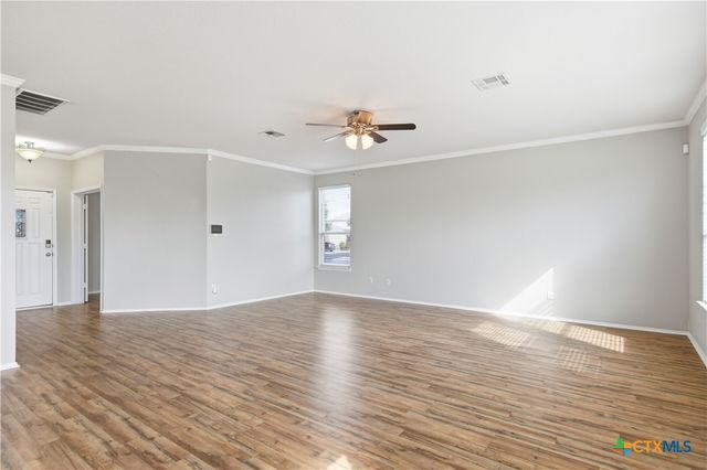 122 Mossy Rock Cove, Hutto, TX 78634