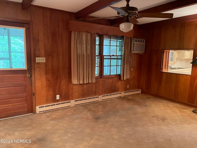 2592 Old Glendon Road, Carthage, NC 28327