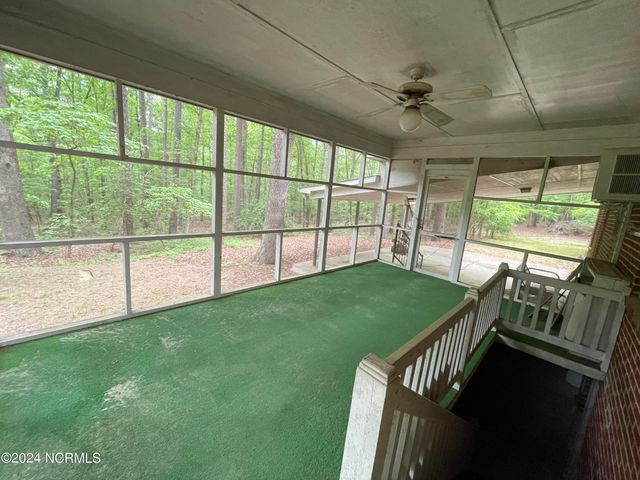 2592 Old Glendon Road, Carthage, NC 28327