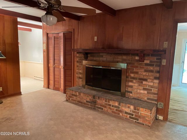 2592 Old Glendon Road, Carthage, NC 28327