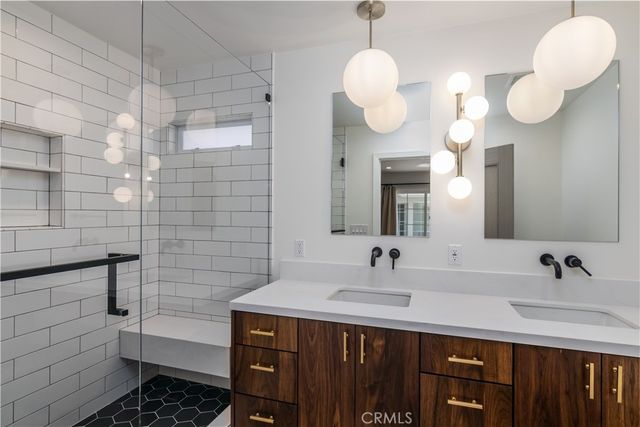 32046 Kingspark Court, Westlake Village, CA 91361
