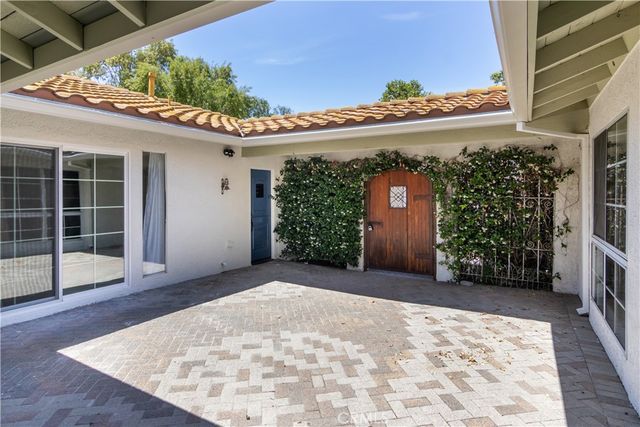 32046 Kingspark Court, Westlake Village, CA 91361