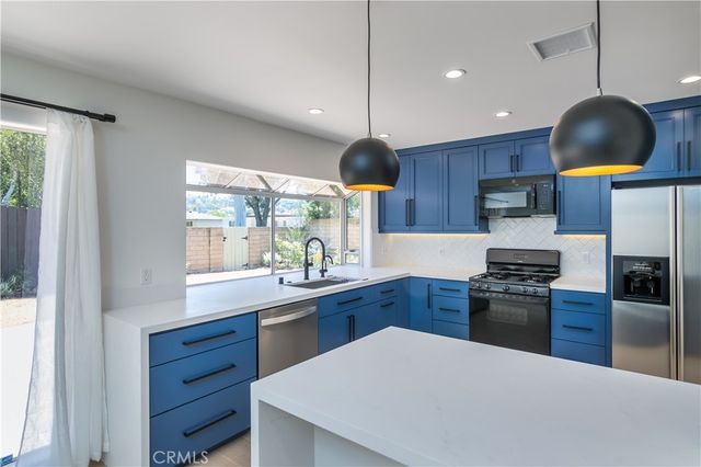 32046 Kingspark Court, Westlake Village, CA 91361