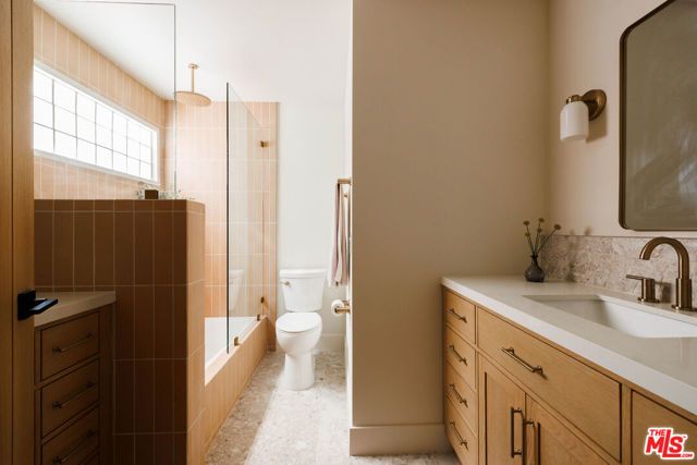 3223 Larissa Drive, Los Angeles, CA 90026