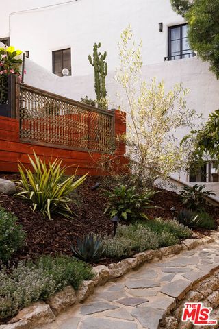 3223 Larissa Drive, Los Angeles, CA 90026