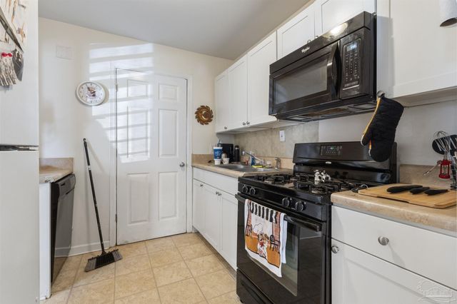 116 Rue Max St, Pensacola, FL 32507