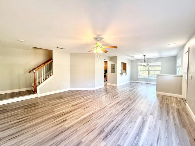 9604 CHARLESBERG DRIVE, Tampa, FL 33635