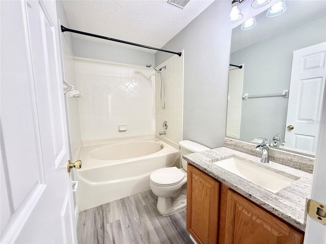 9604 CHARLESBERG DRIVE, Tampa, FL 33635