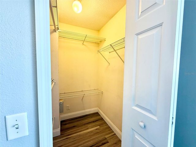 9604 CHARLESBERG DRIVE, Tampa, FL 33635