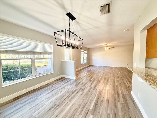 9604 CHARLESBERG DRIVE, Tampa, FL 33635