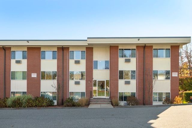 74 Beach St 1-6, Woburn, MA 01801