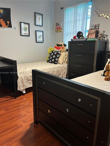 4110 NE 24th St, Homestead, FL 33033