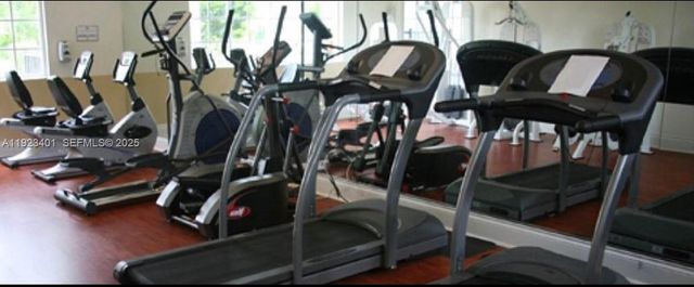 4110 NE 24th St, Homestead, FL 33033