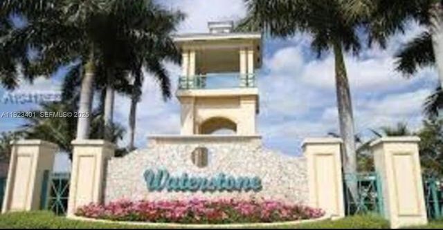 4110 NE 24th St, Homestead, FL 33033