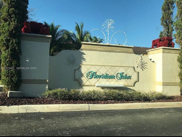 4110 NE 24th St, Homestead, FL 33033