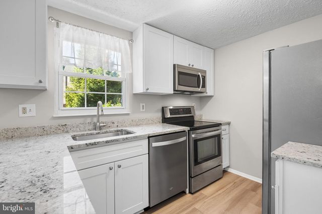 7807 BREEZY DOWN TER, Rockville, MD 20855