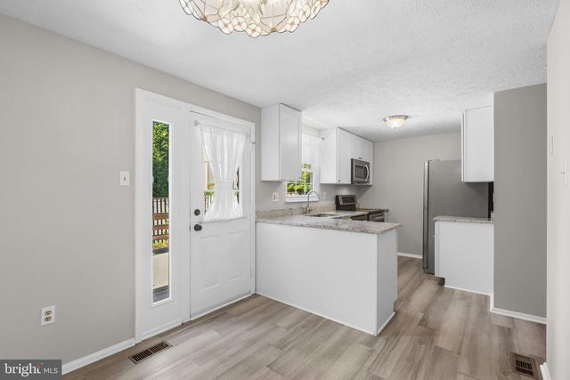 7807 BREEZY DOWN TER, Rockville, MD 20855