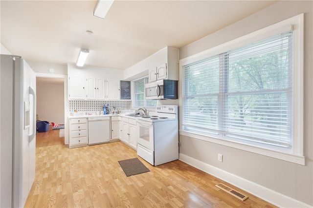 199 Prospect Street, Roswell, GA 30075