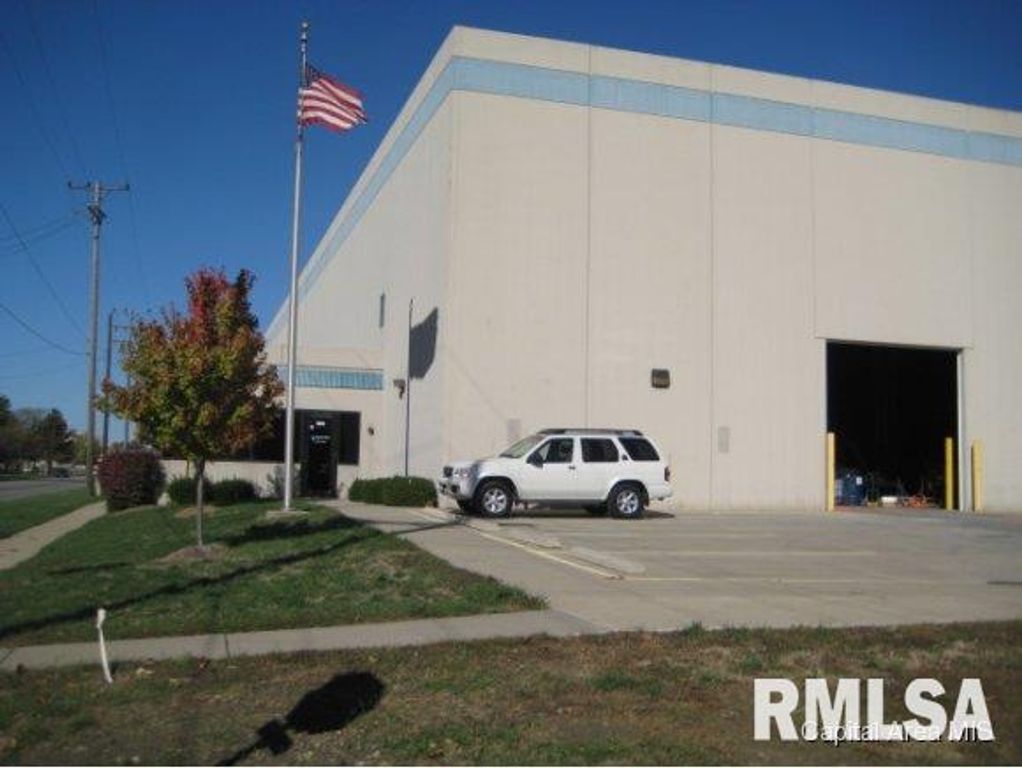 320 Martin Luther King Jr Street, Springfield, IL 62703