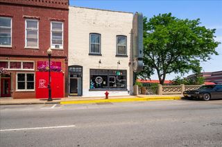 29 W New York Street, Aurora, IL 60506
