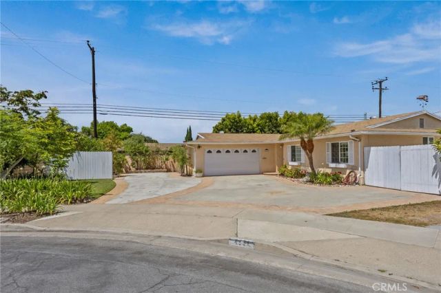 8501 Orinda Circle, Huntington Beach, CA 92647