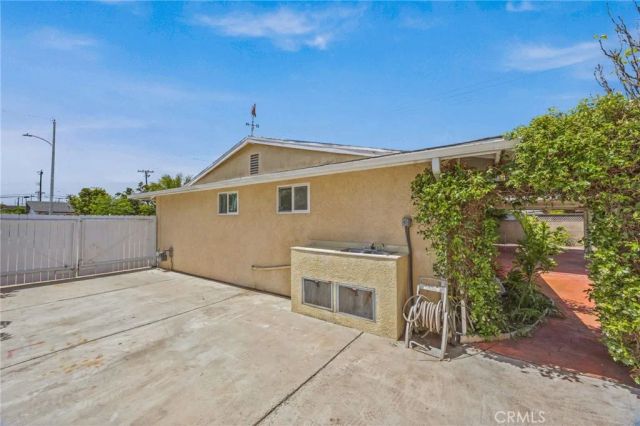 8501 Orinda Circle, Huntington Beach, CA 92647
