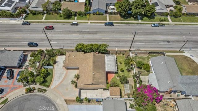 8501 Orinda Circle, Huntington Beach, CA 92647