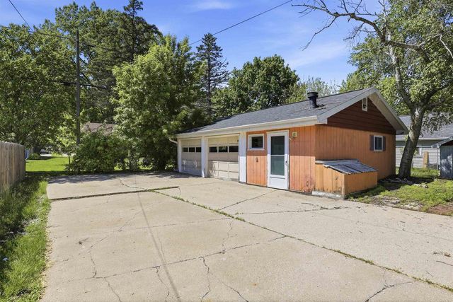 521 E CALUMET STREET, Appleton, WI 54915