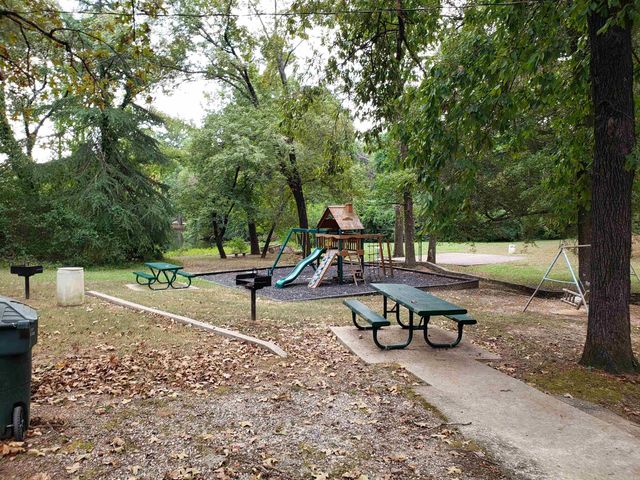 23 Belmont Dr, Little Rock, AR 72204