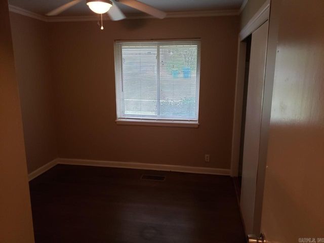 23 Belmont Dr, Little Rock, AR 72204