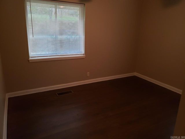 23 Belmont Dr, Little Rock, AR 72204