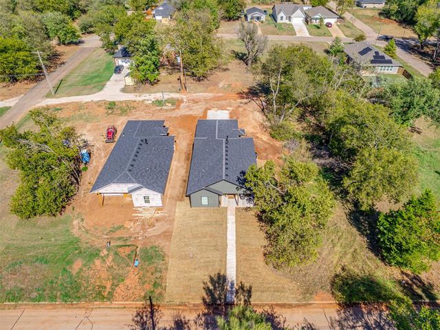 712 E Lincoln Avenue, Guthrie, OK 73044