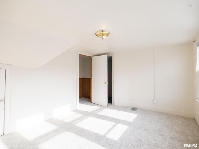 615 SUMMER Street, Pekin, IL 61554