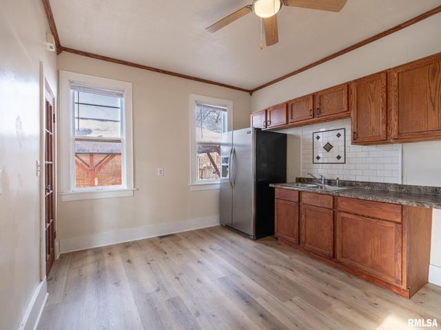 615 SUMMER Street, Pekin, IL 61554