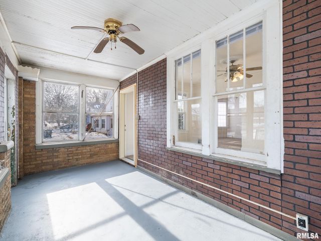 615 SUMMER Street, Pekin, IL 61554